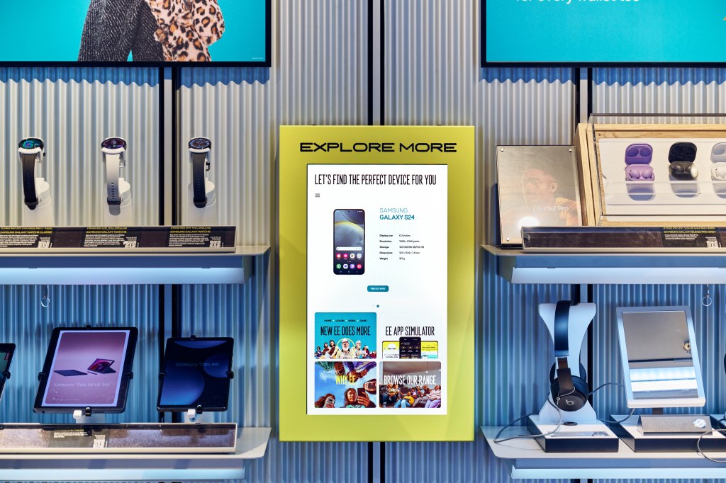 GA anodised aluminium corrugated panels at EE's new Experience stores