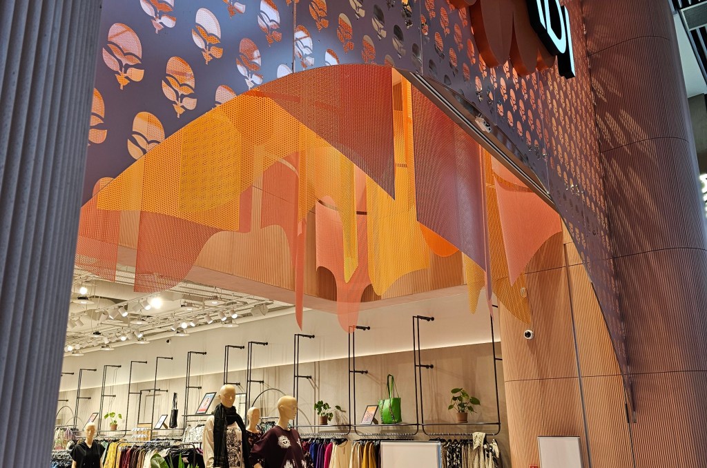 Draped metal masterpiece at Westfield London&nbsp;E15